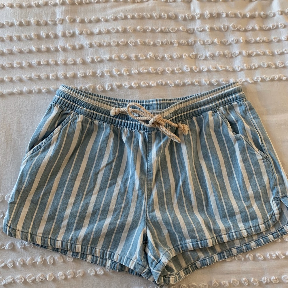 Aerie striped shorts